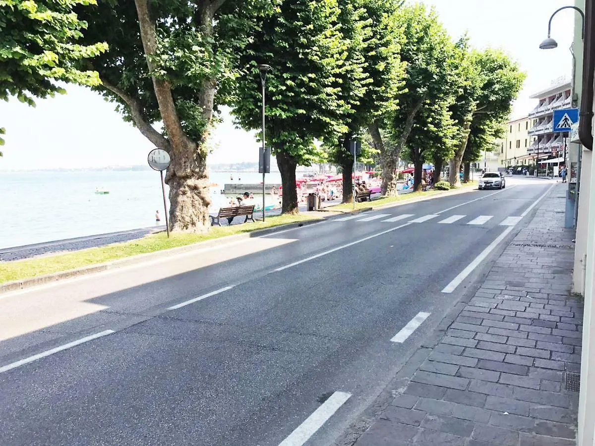 Maison Audrey Desenzano del Garda Ferienhaus